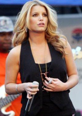 Ünlüler bekaretlerini kaç yaşında kaybetti