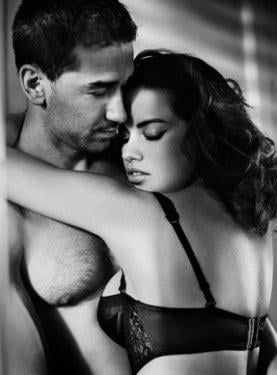 Ünlüler bekaretlerini kaç yaşında kaybetti