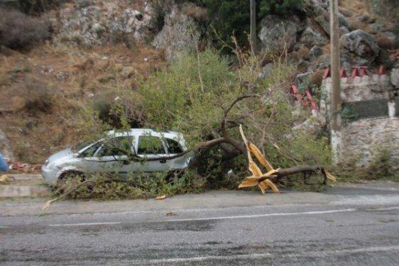 Muğla'yı hortum vurdu