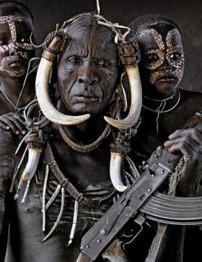 Medeniyetten uzak kalmayı başaranlar