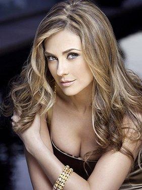 En güzel 10 Latin kadın