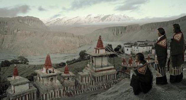 Medeniyetten uzak kalmayı başaranlar