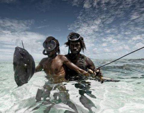 Medeniyetten uzak kalmayı başaranlar