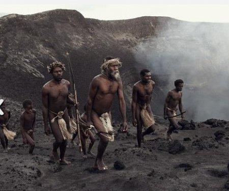 Medeniyetten uzak kalmayı başaranlar