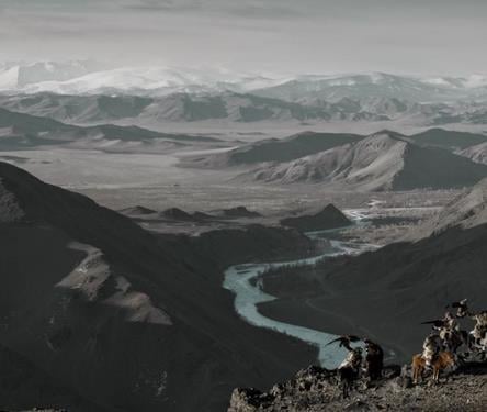 Medeniyetten uzak kalmayı başaranlar