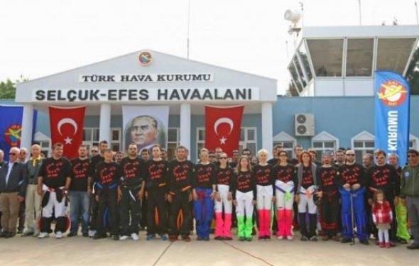 24 kişilik rekor atlayış