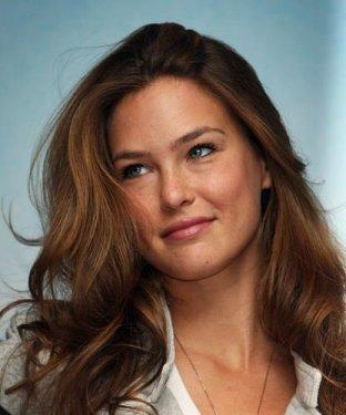 Bar Rafaeli ciddi bir ilişki istiyor