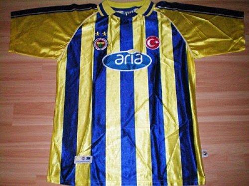 Eski Fenerbahçe formalarını hatırlayalım