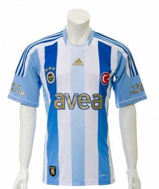 Eski Fenerbahçe formalarını hatırlayalım