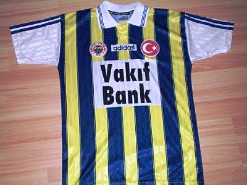 Eski Fenerbahçe formalarını hatırlayalım
