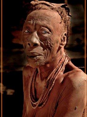 Kırmızı kadınlar kabilesi; Himbalar