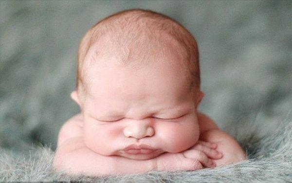 Sosyal Medya'da paylaşılan en komik bebek resimleri