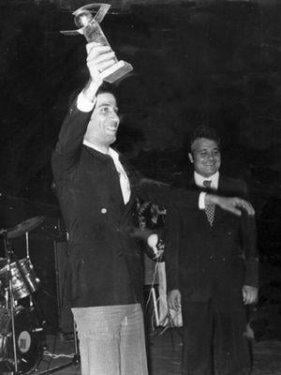 İyi ki doğdun gülen adam