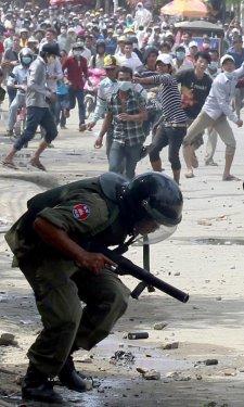 Filipinler'den yardım çığlıkları yükseliyor