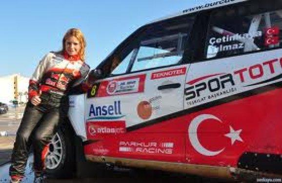 Ünlü Rallici tesettüre girdi