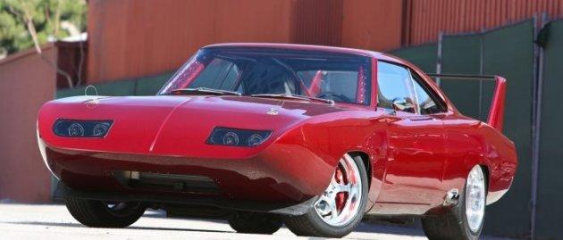 Filmlerde Efsane Olmuş Otomobiller