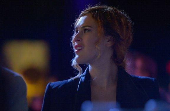 Ünlü olmayı kafasına koydu