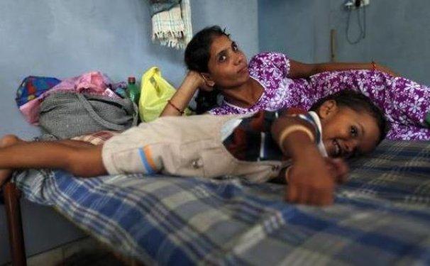 Hindistan'ın taşıyıcı annelerinin  ilginç yaşamı