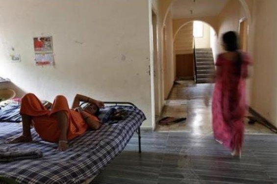 Hindistan'ın taşıyıcı annelerinin  ilginç yaşamı