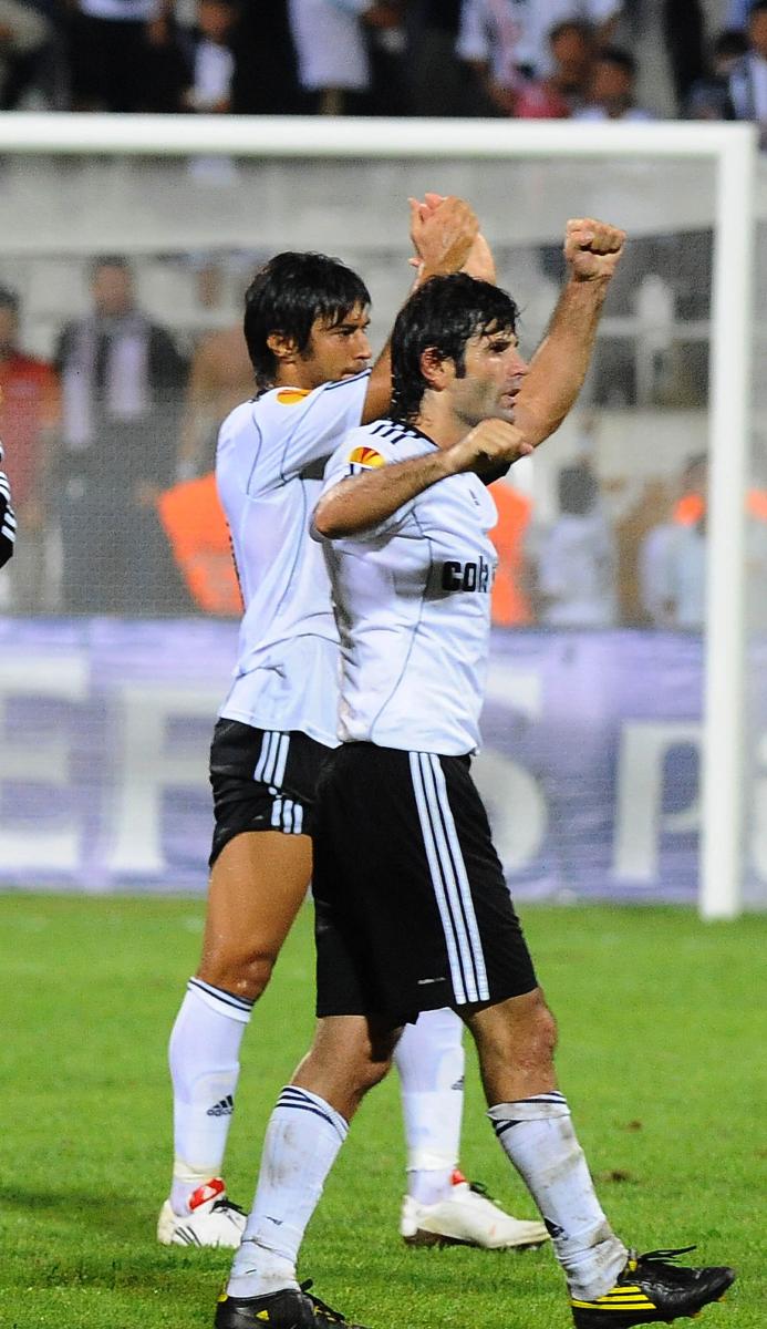 Takım arkadaşıyla kavga eden futbolcular