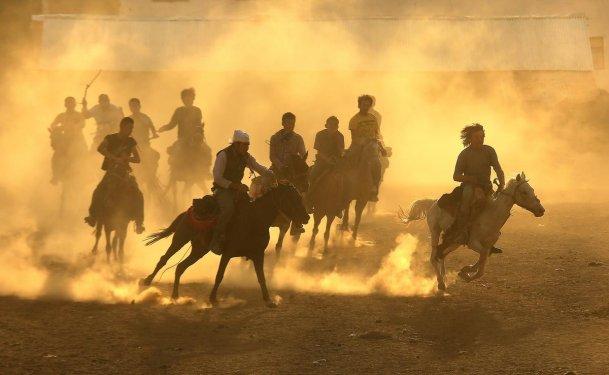Kırgız Türkleri geleneklerini Türkiye'de de sürdürüyor