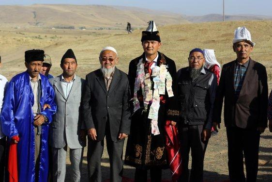 Kırgız Türkleri geleneklerini Türkiye'de de sürdürüyor