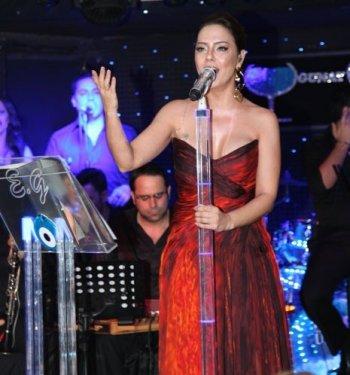 Ebru Gündeş'in bilinmeyen güzellik sırları