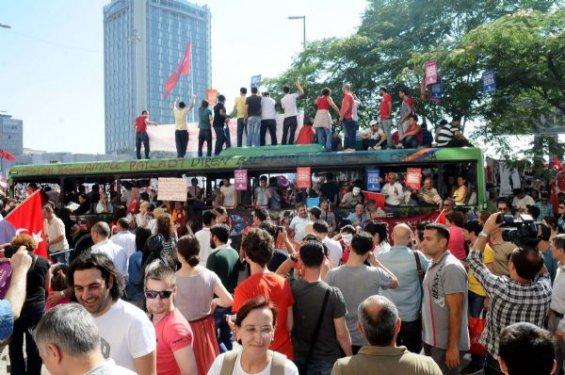 Taksim Gezi Parkı'ndan kareler - Resim 35