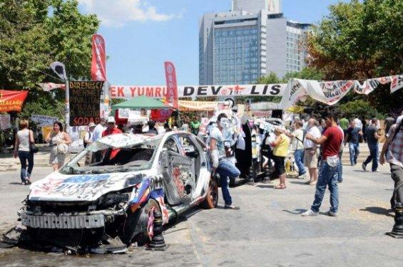 Taksim Gezi Parkı'ndan kareler - Resim 2