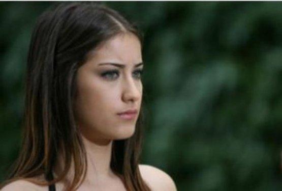 Hangi ünlü hangi yabancı dili biliyor