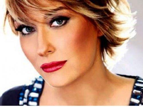 Hangi ünlü hangi yabancı dili biliyor