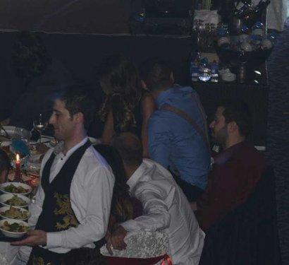 Burak Yılmaz yeni sevgilisiyle Kıbrıs'ta yakalandı