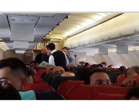 Uçaktaki hastaya ilk müdahaleyi Ferhat Göçer yaptı