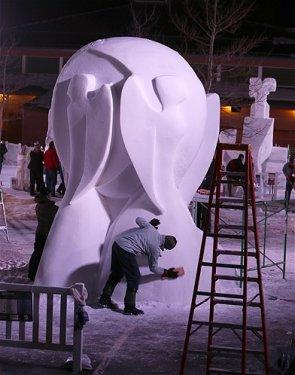 Göz alıcı kar heykeller 