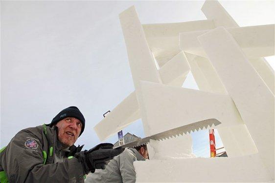 Göz alıcı kar heykeller 