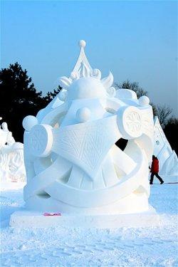 Göz alıcı kar heykeller 