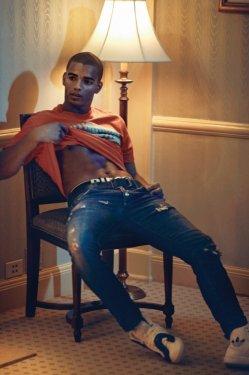 Ortadoğu'nun en yakışıklı 12 erkeği