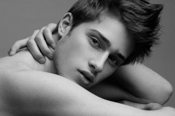 Ortadoğu'nun en yakışıklı 12 erkeği