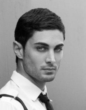 Ortadoğu'nun en yakışıklı 12 erkeği