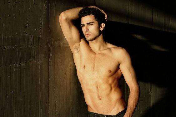 Ortadoğu'nun en yakışıklı 12 erkeği