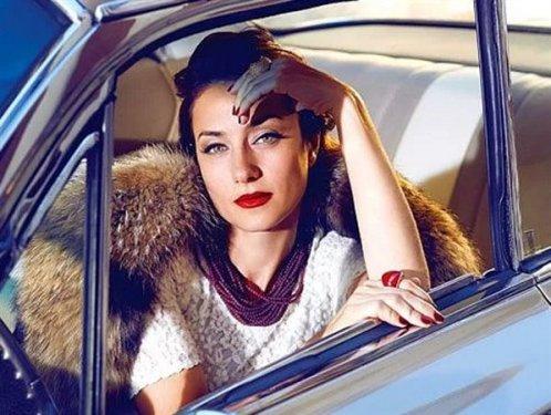 Sevilen dizilerin yıldızları arasında en beğenilen 25 kadın oyuncu