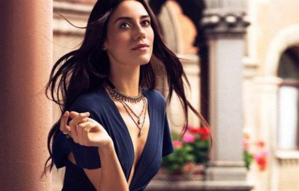 Sevilen dizilerin yıldızları arasında en beğenilen 25 kadın oyuncu