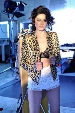 Sevilen dizilerin yıldızları arasında en beğenilen 25 kadın oyuncu