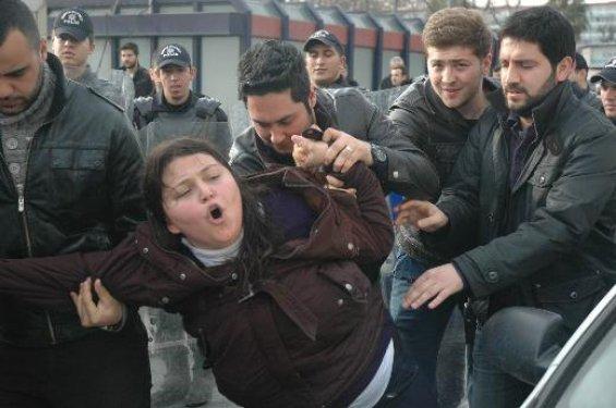 DHKP-C gözaltılarını protesto etmek isteyenlere müdahale