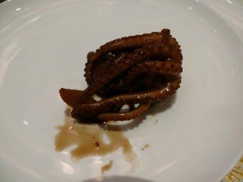 Aç kalmayı tercih edeceğiniz en iğrenç yemekler