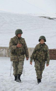 Doğu'da görev yapan kadın komutanlar