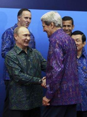 Politikanın ciddiyetini kaybettiği komik anlar