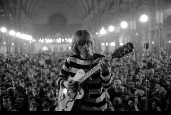 28'ini Göremeden dünyaya veda eden şarkıcılar