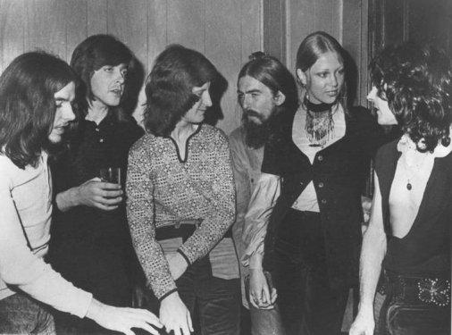 28'ini Göremeden dünyaya veda eden şarkıcılar