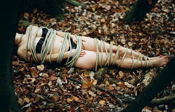 Ölüm temalı fotoğraf çalışması 